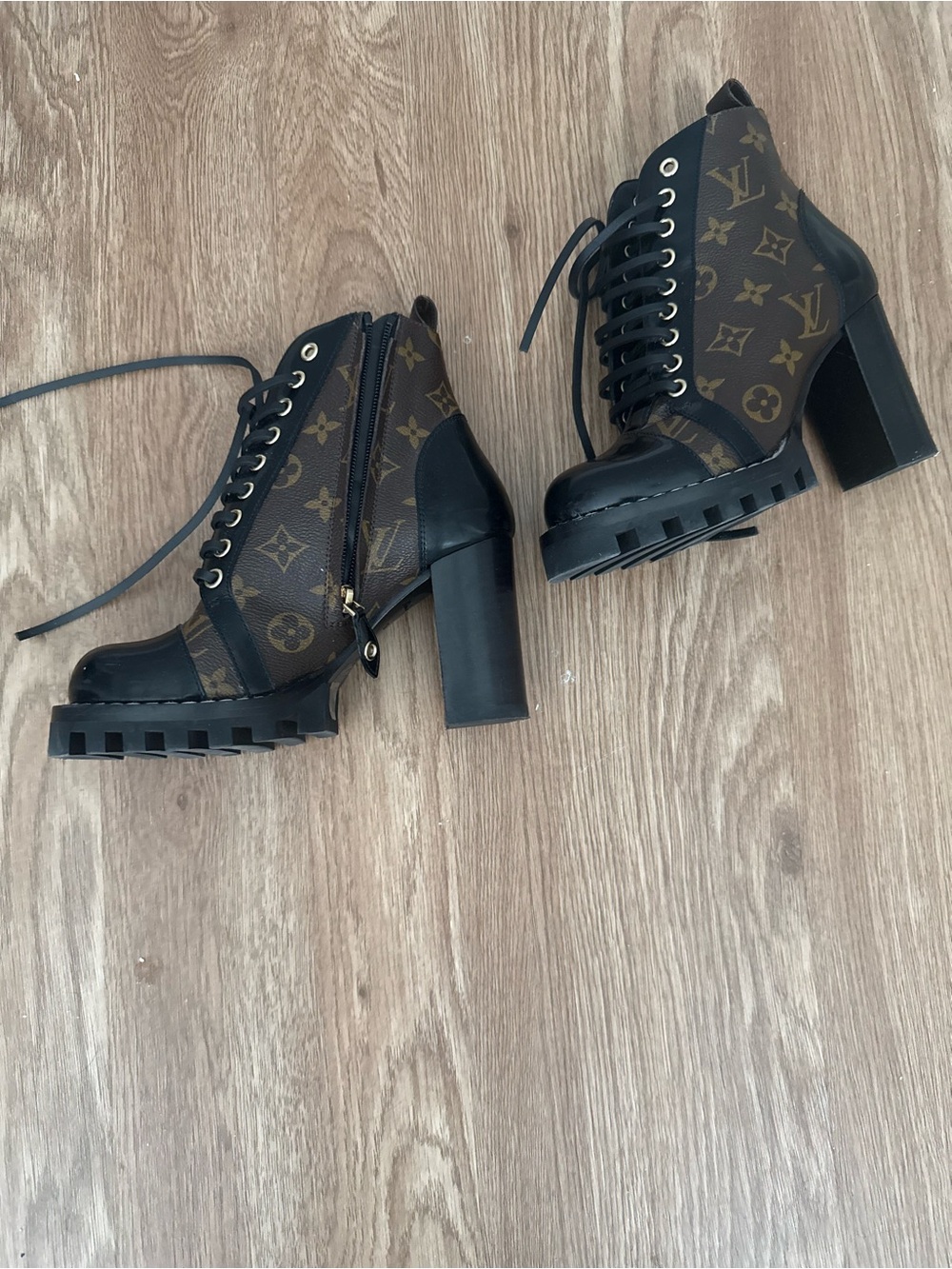 Louis Vuitton star trail heeled boot